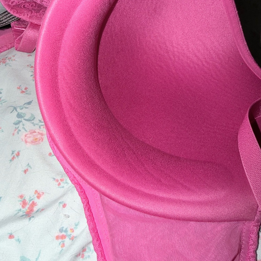 VS Fuchsia Lace-Detail Demi Bra - Women's Intimates - Picture 4 of 7